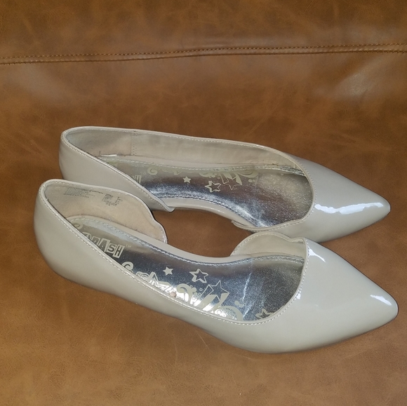 Brash Nude Flats - Picture 2 of 4